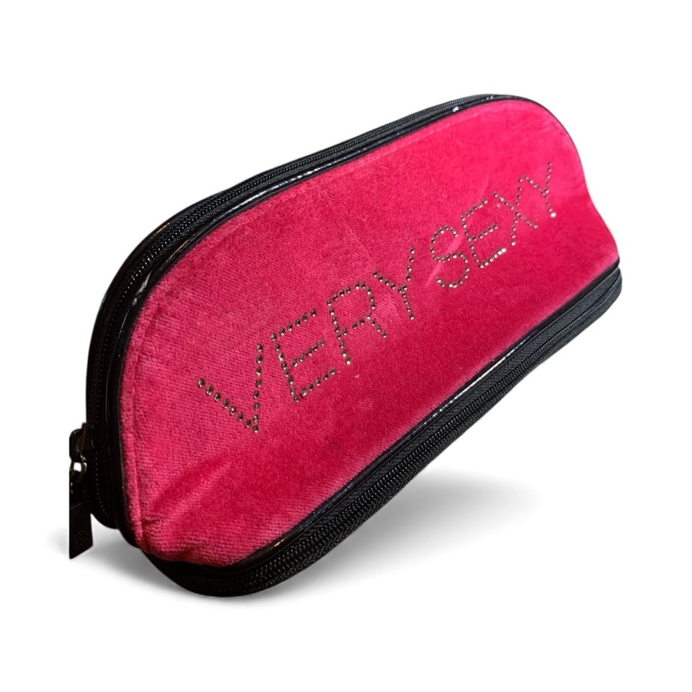 Victoria's Secret Pink Velvet Make Up Case ( item#b140)